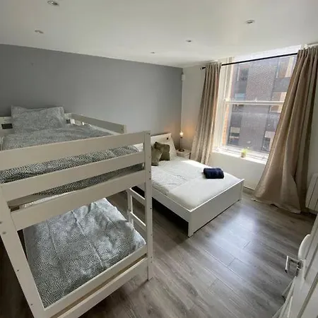 Deluxe Duplex Talbot St Sleeps 8 Appartamento *